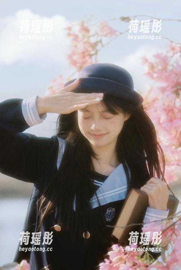 177.sk传送门打开后，女生们的吃瓜生活变得如此精彩纷呈