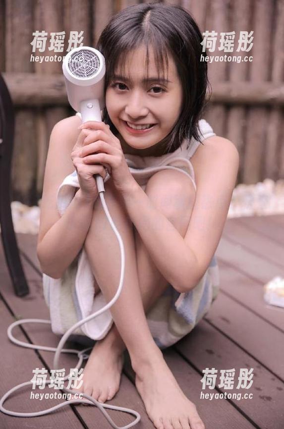 想要第一时间掌握热点？快来访问17吃瓜网的官网吧！