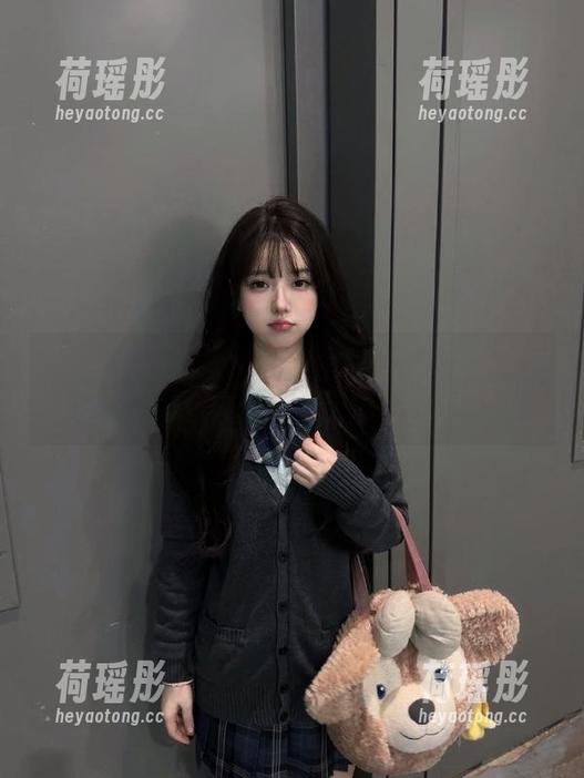 轻松访问51cg4网页入口，和朋友一起分享吃瓜的快乐