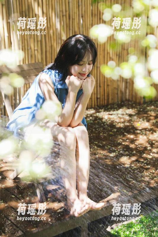 妹子强推51cg28安卓app，永不迷路吃瓜不心累