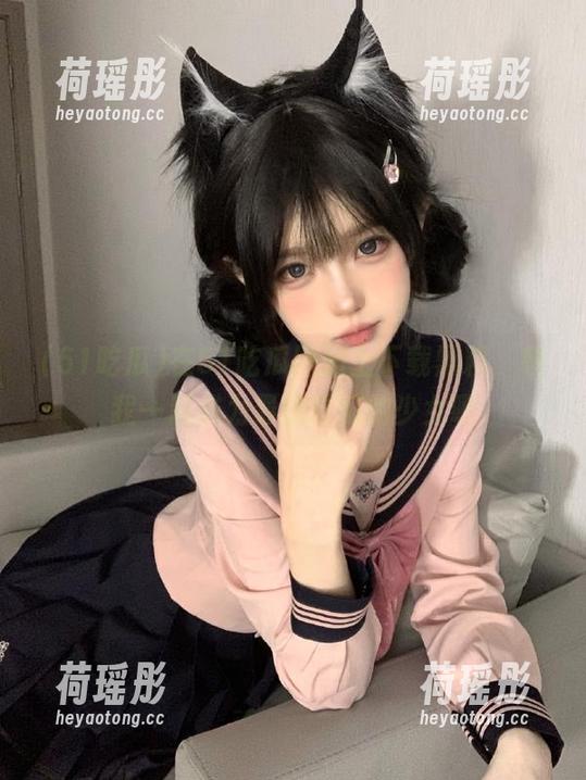 51吃瓜 在51吃瓜网站上下载黑料,和我一起成为最懂吃瓜的少女吧