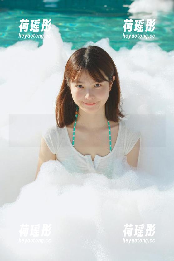 51吃瓜全网ios新品首发，妹子带你吃瓜更精彩