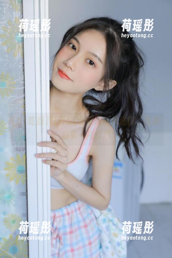 打开51吃瓜爆料传送门，最新瓜事一网打尽