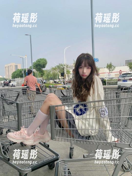 www.51cg0.co地址超详细分享，妹子带你发现最新网络瓜