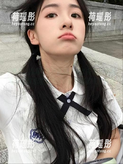 黑料吃瓜网永久有效：揭秘最火吃瓜线路，尽情享受黑料带来的乐趣！