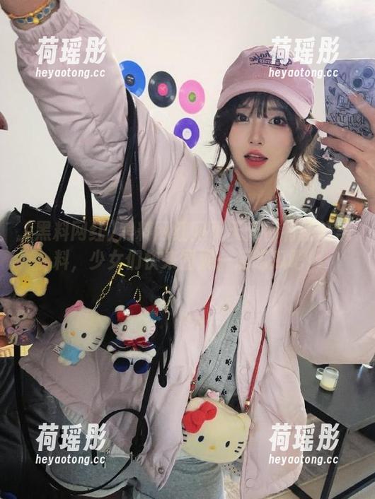 黑料网红网页天天都有新鲜黑料，少女们快来围观一起吃瓜吧！