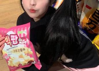 今日黑料火速上新，黑料门不打烊带你走访隐藏的黑暗线路，颠覆你的想象！