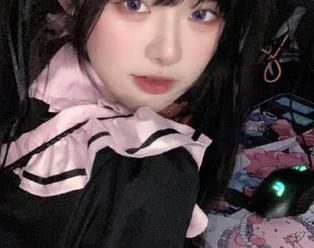 直达热点焦点，黑瓜吃料陪你一起吃瓜看热闹