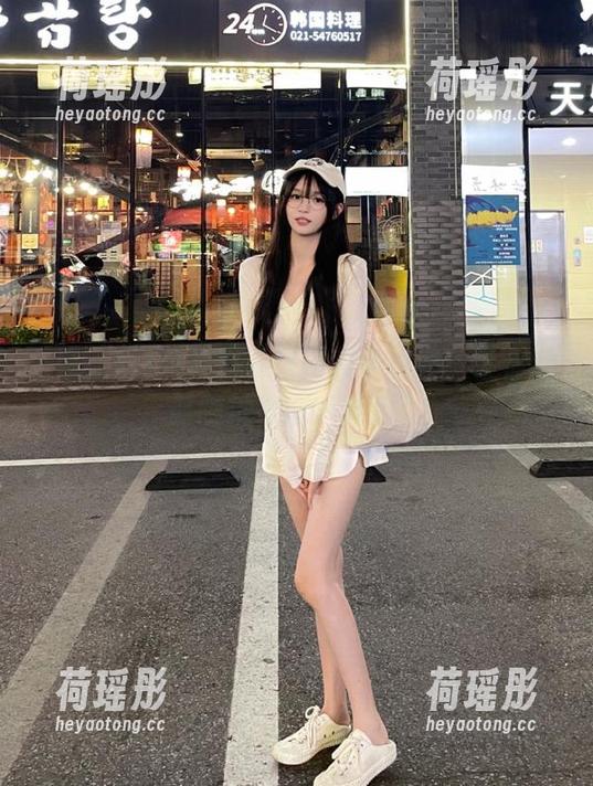 黑社料下载网页全攻略：让你随时随地都能“吃瓜”